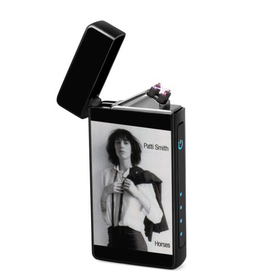 Lighter : Patti Smith - Horses (front, open lid)